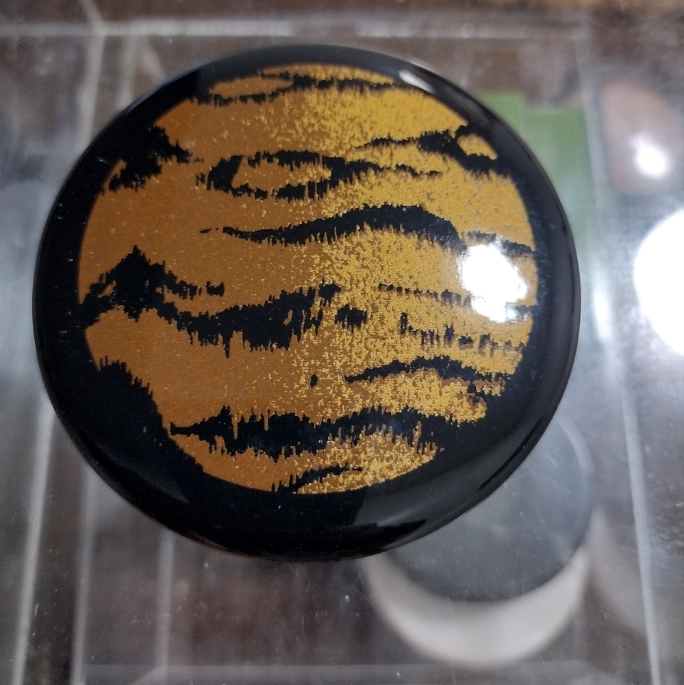 Mac x Raquel Welch Peaceful Beauty Powder